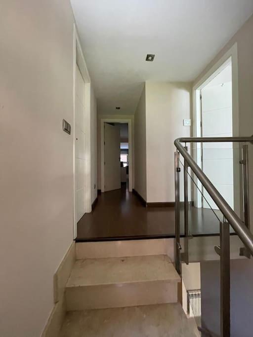 Impresionante Apartamento De 4 Dormitorios 3 Banos Y 2 Plazas De Garaje Madrid Buitenkant foto