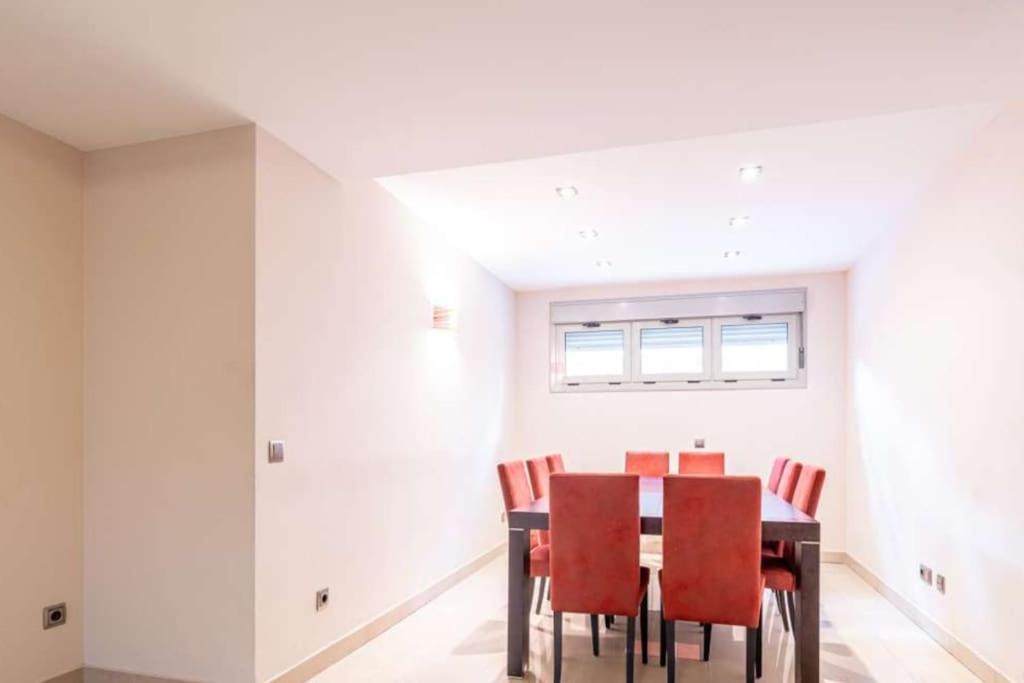 Impresionante Apartamento De 4 Dormitorios 3 Banos Y 2 Plazas De Garaje Madrid Buitenkant foto