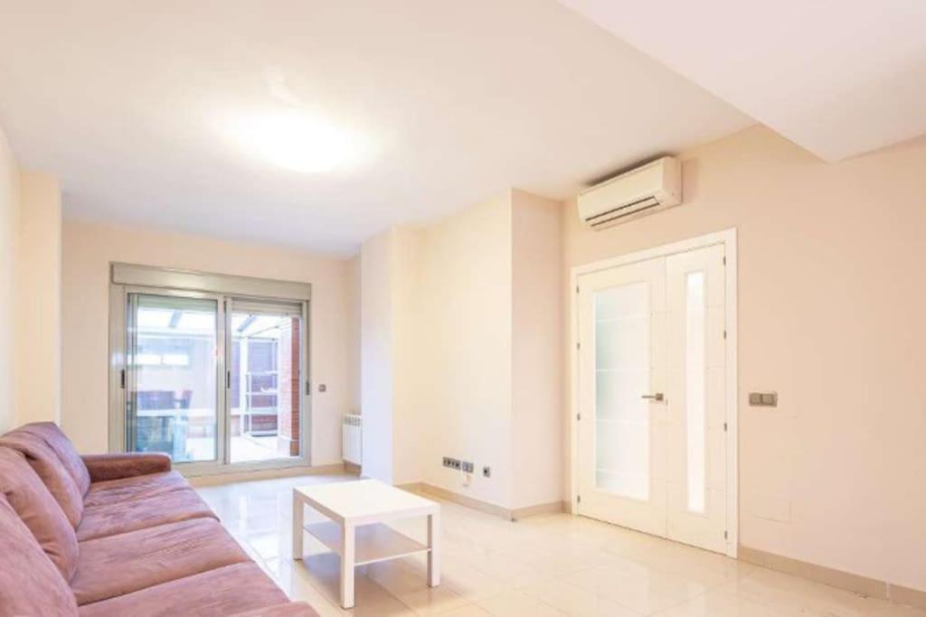 Impresionante Apartamento De 4 Dormitorios 3 Banos Y 2 Plazas De Garaje Madrid Buitenkant foto