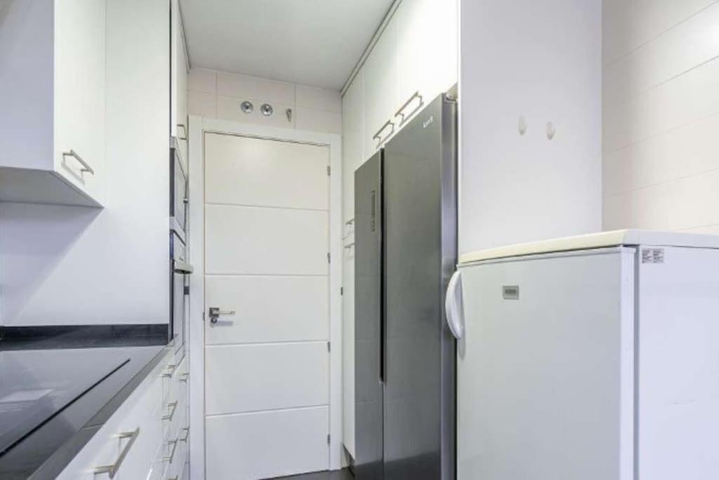 Impresionante Apartamento De 4 Dormitorios 3 Banos Y 2 Plazas De Garaje Madrid Buitenkant foto
