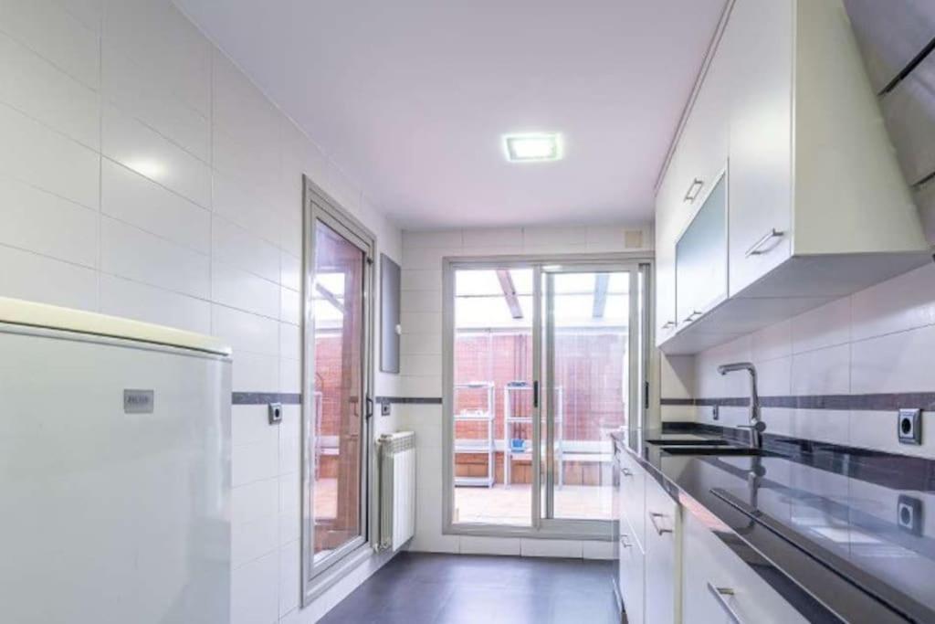 Impresionante Apartamento De 4 Dormitorios 3 Banos Y 2 Plazas De Garaje Madrid Buitenkant foto