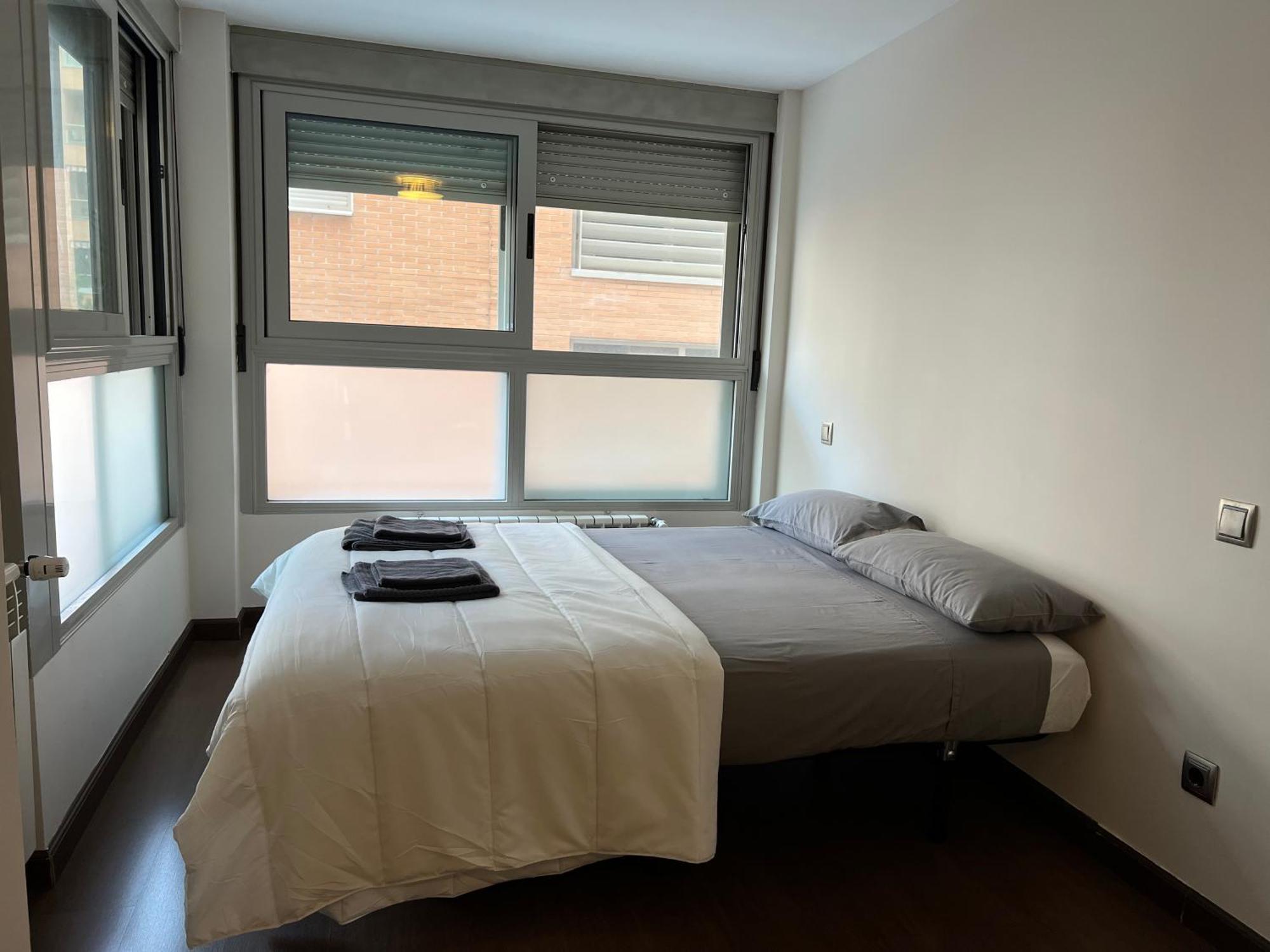 Impresionante Apartamento De 4 Dormitorios 3 Banos Y 2 Plazas De Garaje Madrid Buitenkant foto
